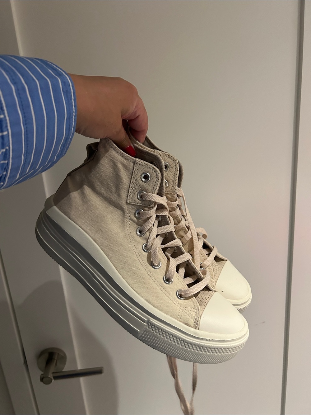 Converse High Top Sneakers in Beige and White